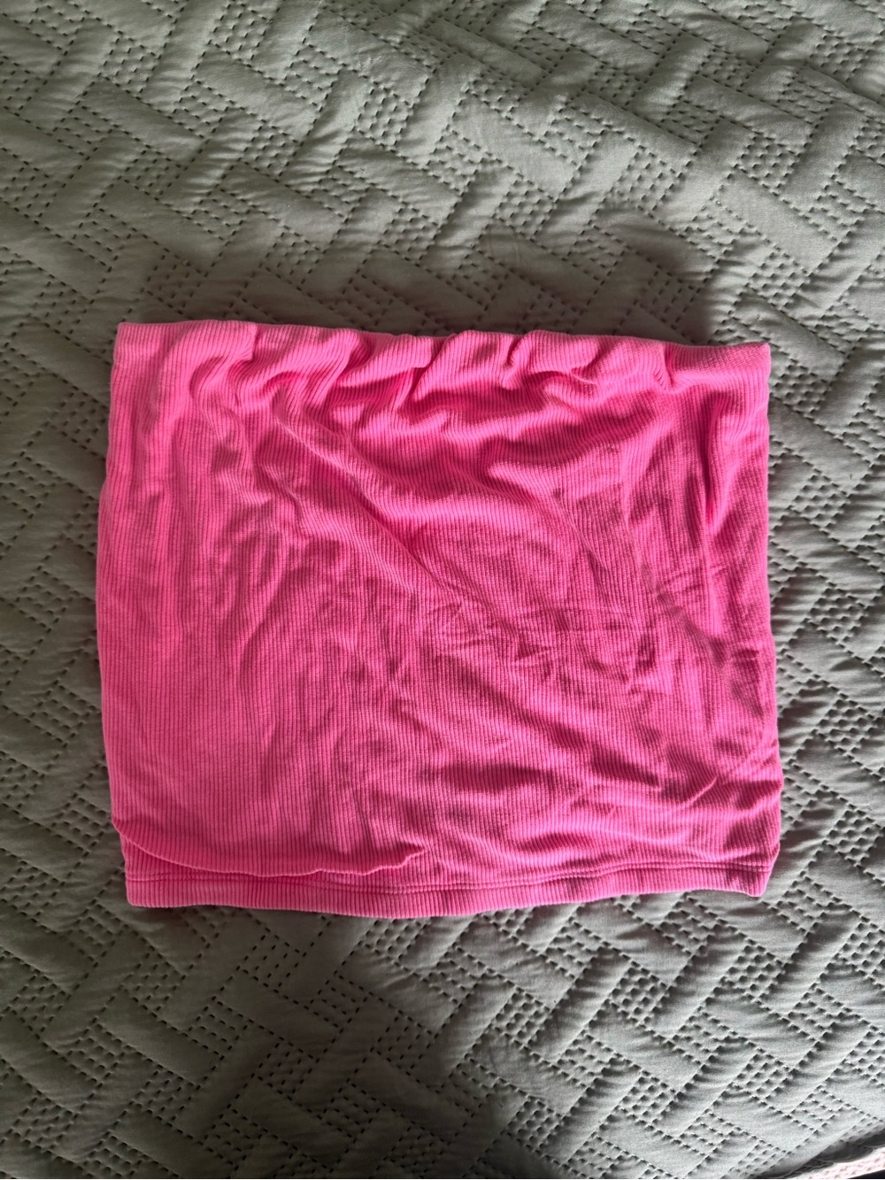 American Eagle Bright Pink Ribbed Tube Top Size M